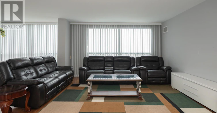 1805-5 Concorde Place, Toronto, ON, M3C 3M8 - 2