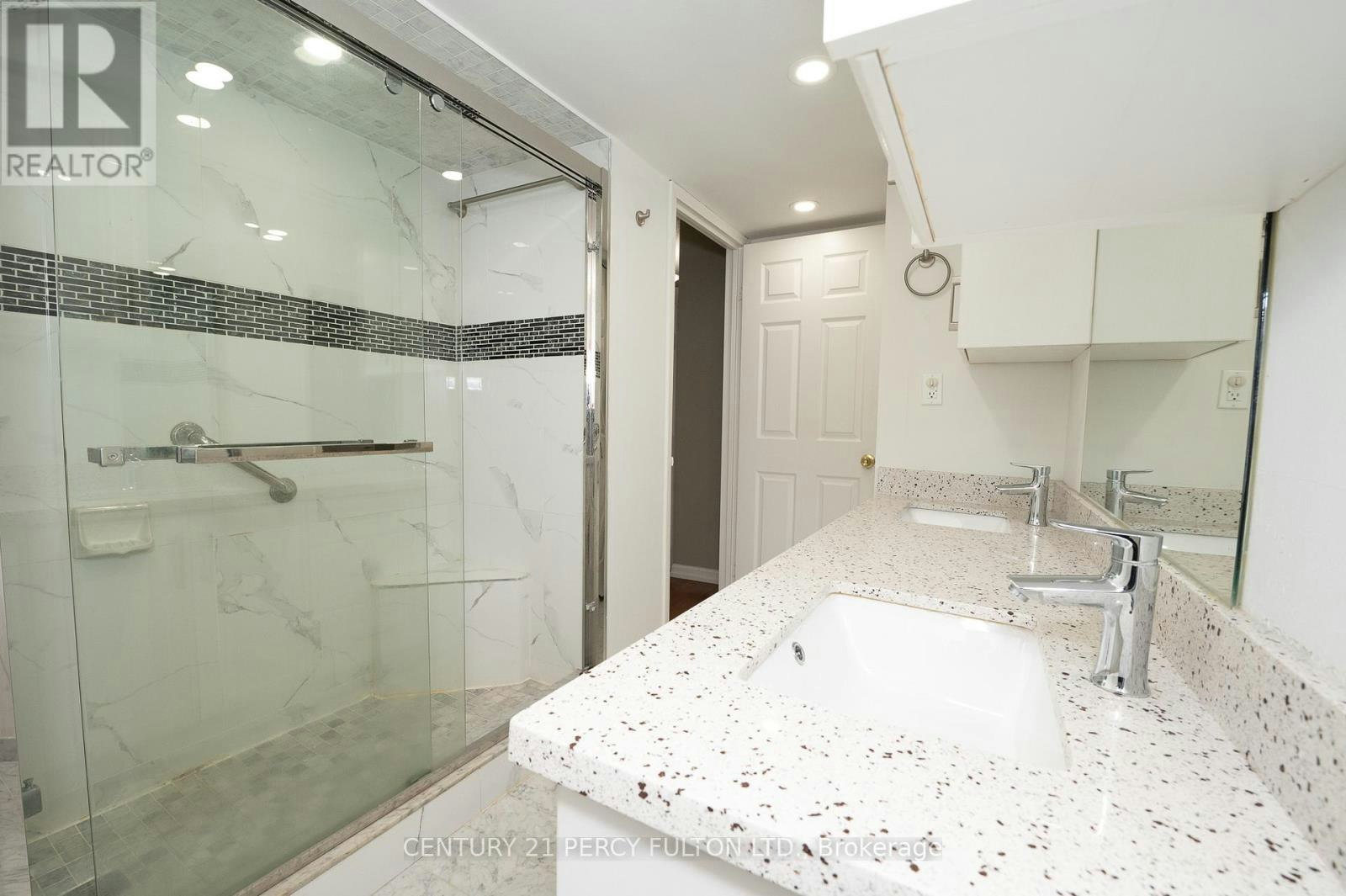 1805-5 Concorde Place, Toronto, ON, M3C 3M8 - 22