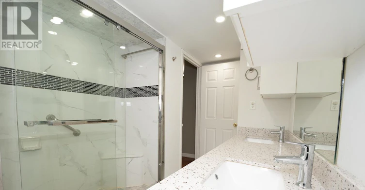 1805-5 Concorde Place, Toronto, ON, M3C 3M8 - 22