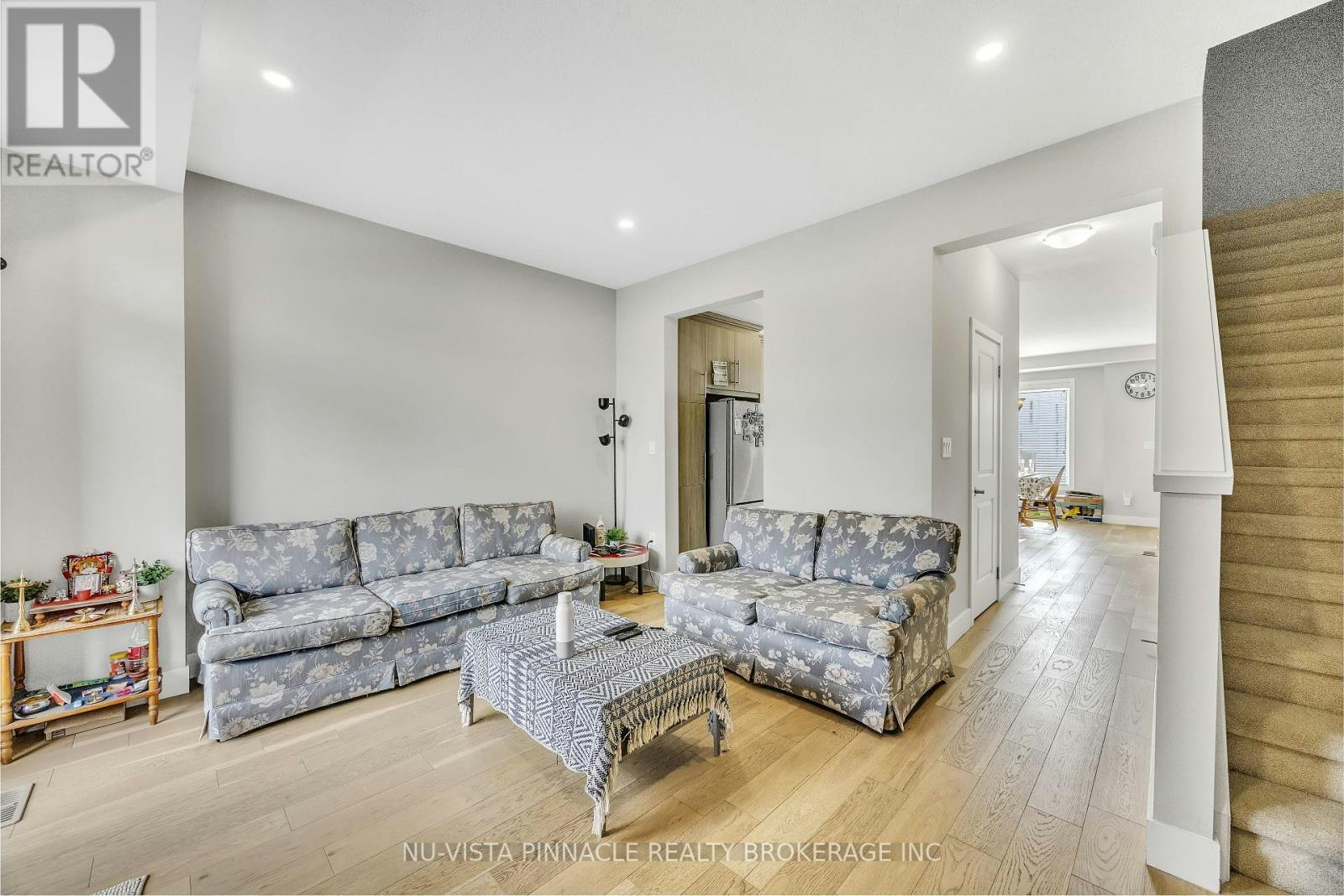 158-177 Edgevalley Road, London, ON, N5V 0C5 - 10