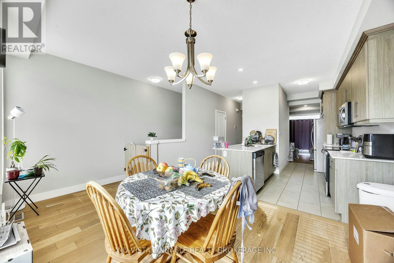 158-177 Edgevalley Road, London, ON, N5V 0C5 - 14