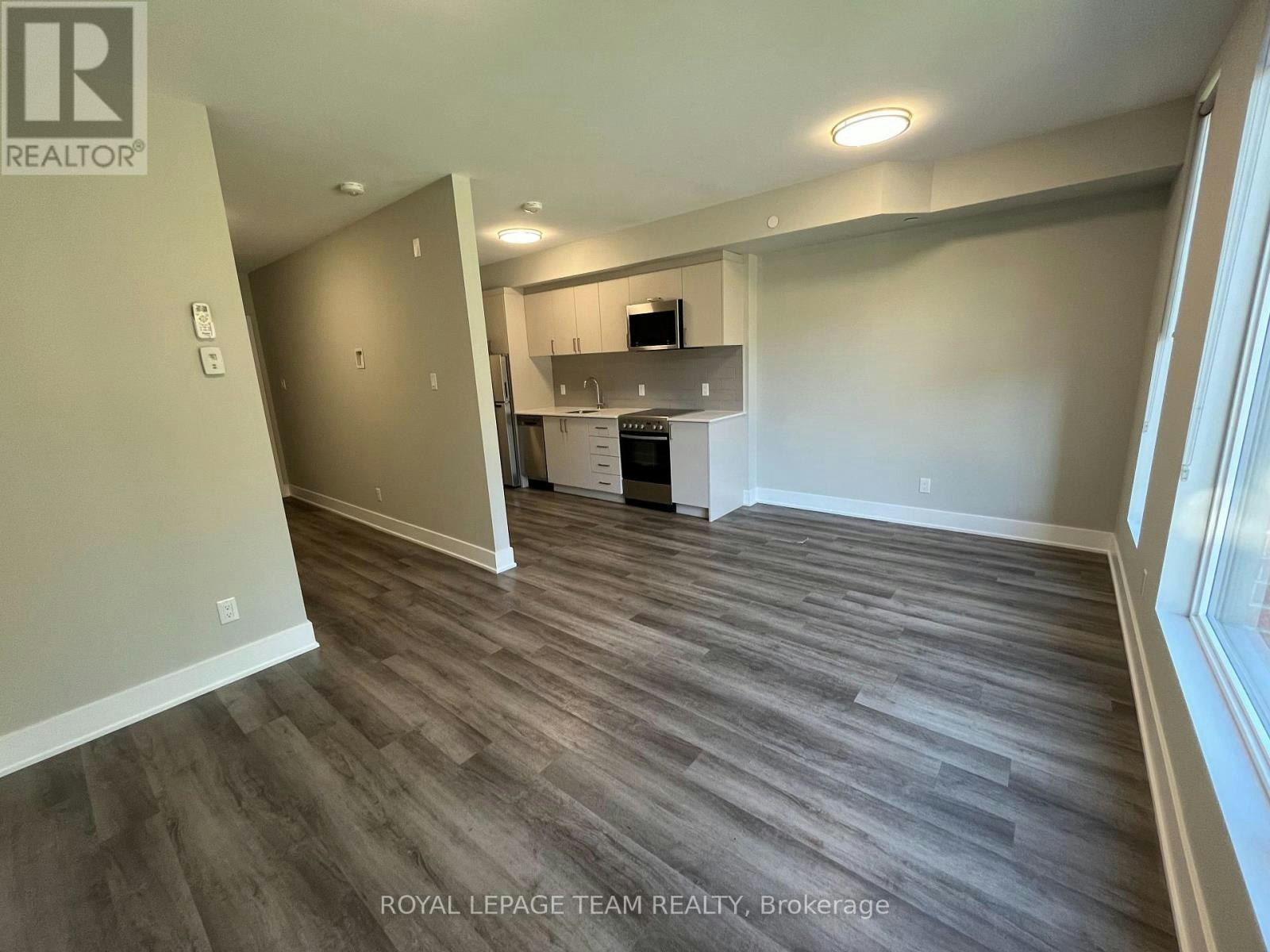 204-1295 Summerville Avenue, Ottawa, ON, K1Z 8G7 - 10