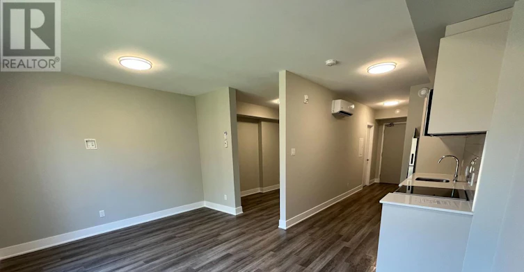 204-1295 Summerville Avenue, Ottawa, ON, K1Z 8G7 - 11