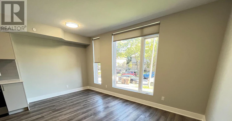 204-1295 Summerville Avenue, Ottawa, ON, K1Z 8G7 - 9