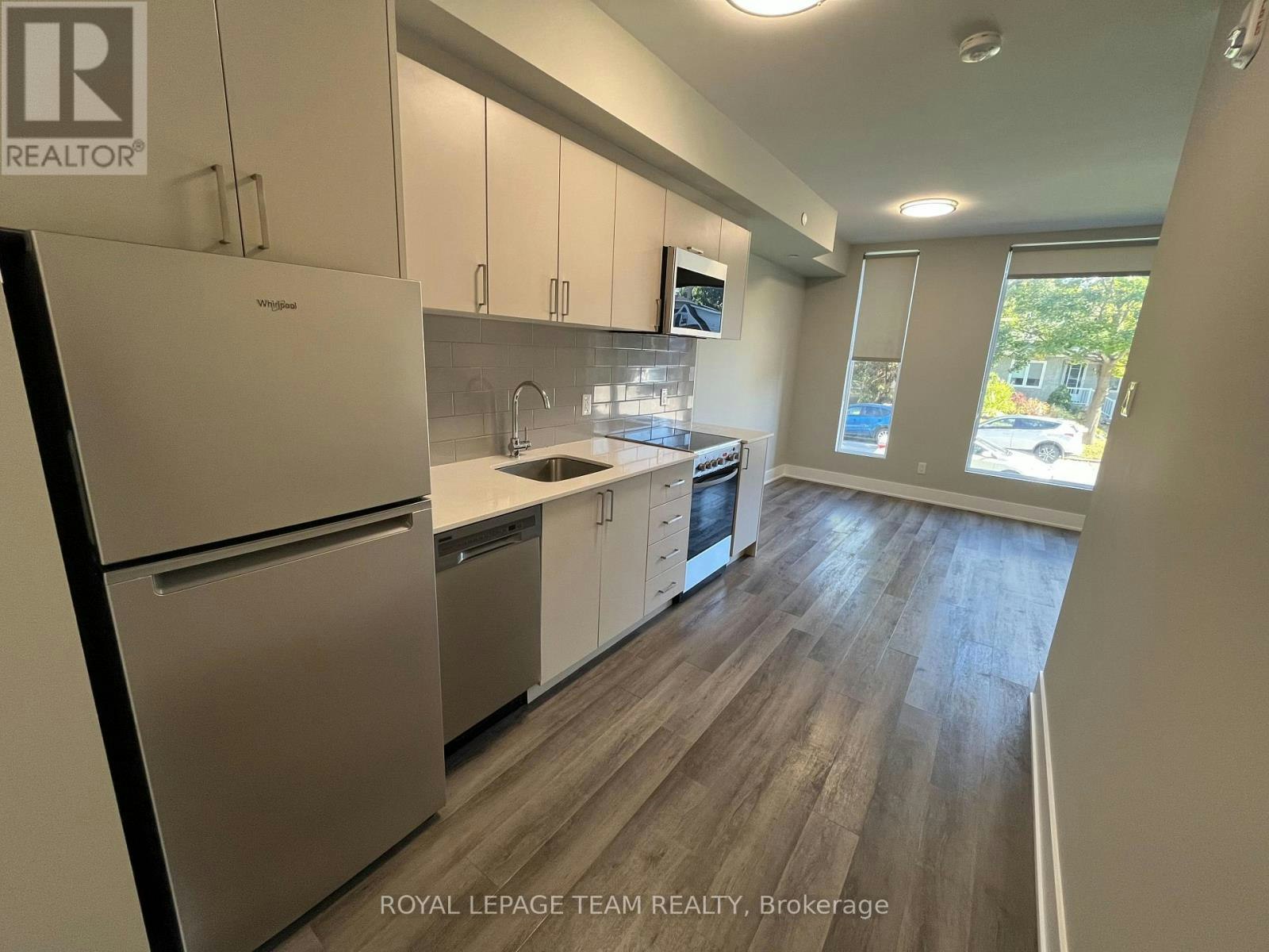 204-1295 Summerville Avenue, Ottawa, ON, K1Z 8G7 - 3