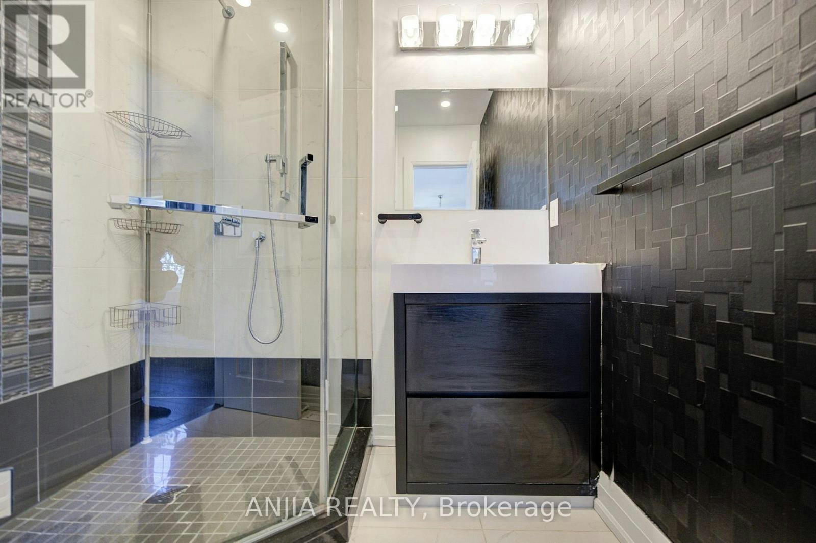 UPPER-7 Hawtin Lane, Aurora, ON, L4G 7L4 - 27