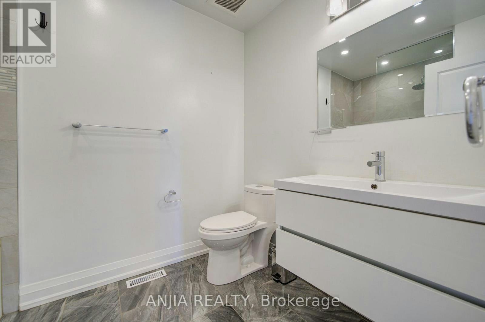 UPPER-7 Hawtin Lane, Aurora, ON, L4G 7L4 - 33