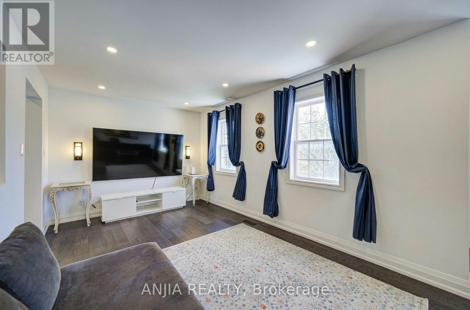 UPPER-7 Hawtin Lane, Aurora, ON, L4G 7L4 - 11