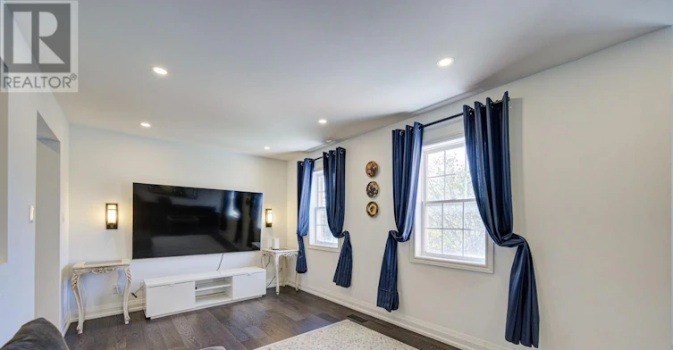 UPPER-7 Hawtin Lane, Aurora, ON, L4G 7L4 - 11
