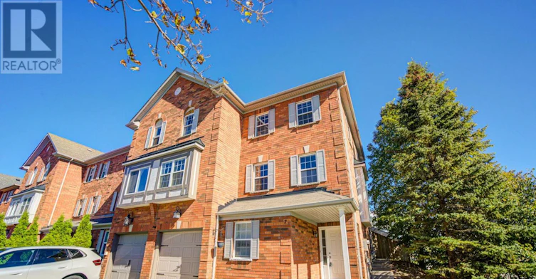 UPPER-7 Hawtin Lane, Aurora, ON, L4G 7L4 - 2
