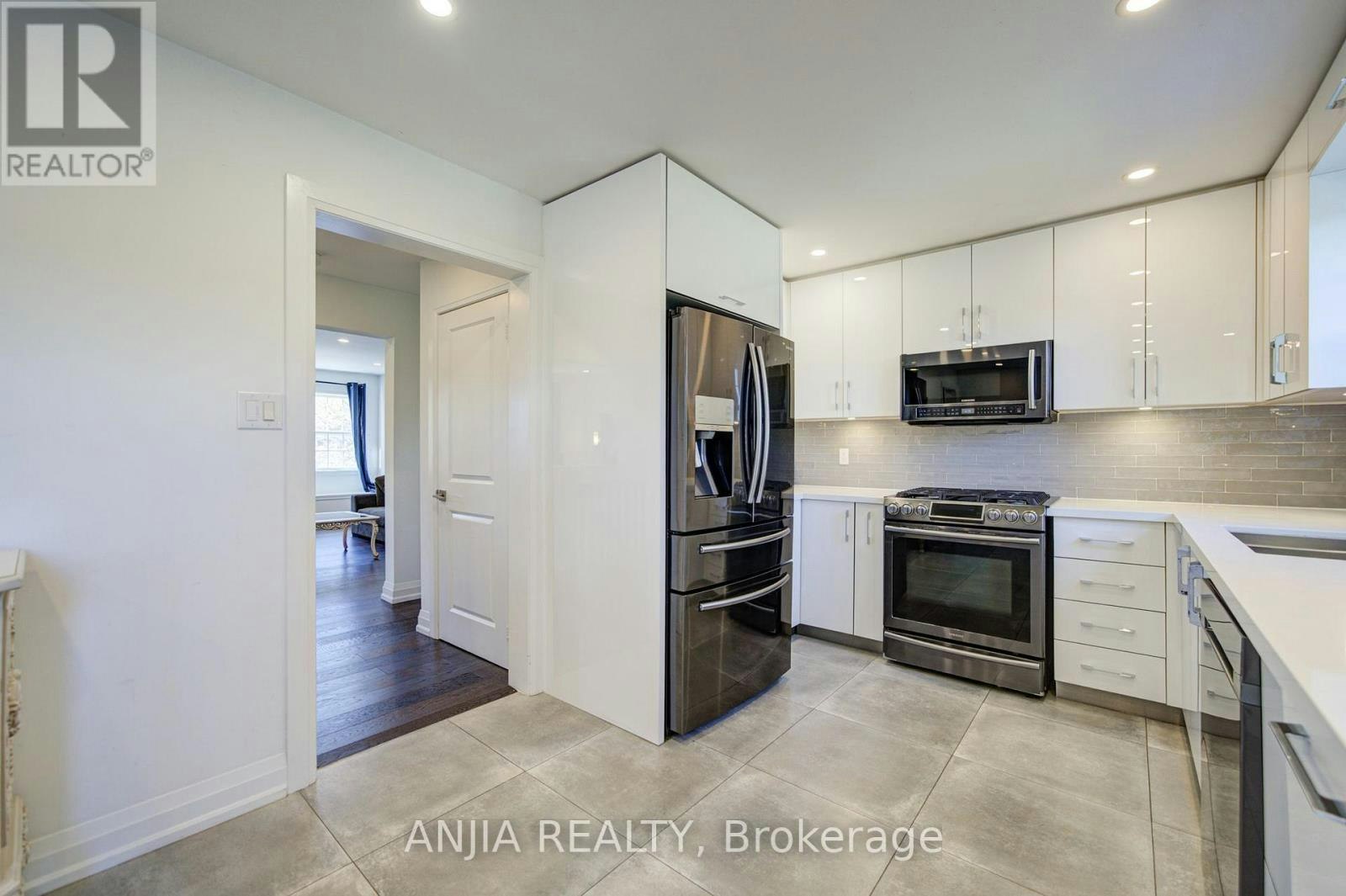 UPPER-7 Hawtin Lane, Aurora, ON, L4G 7L4 - 15
