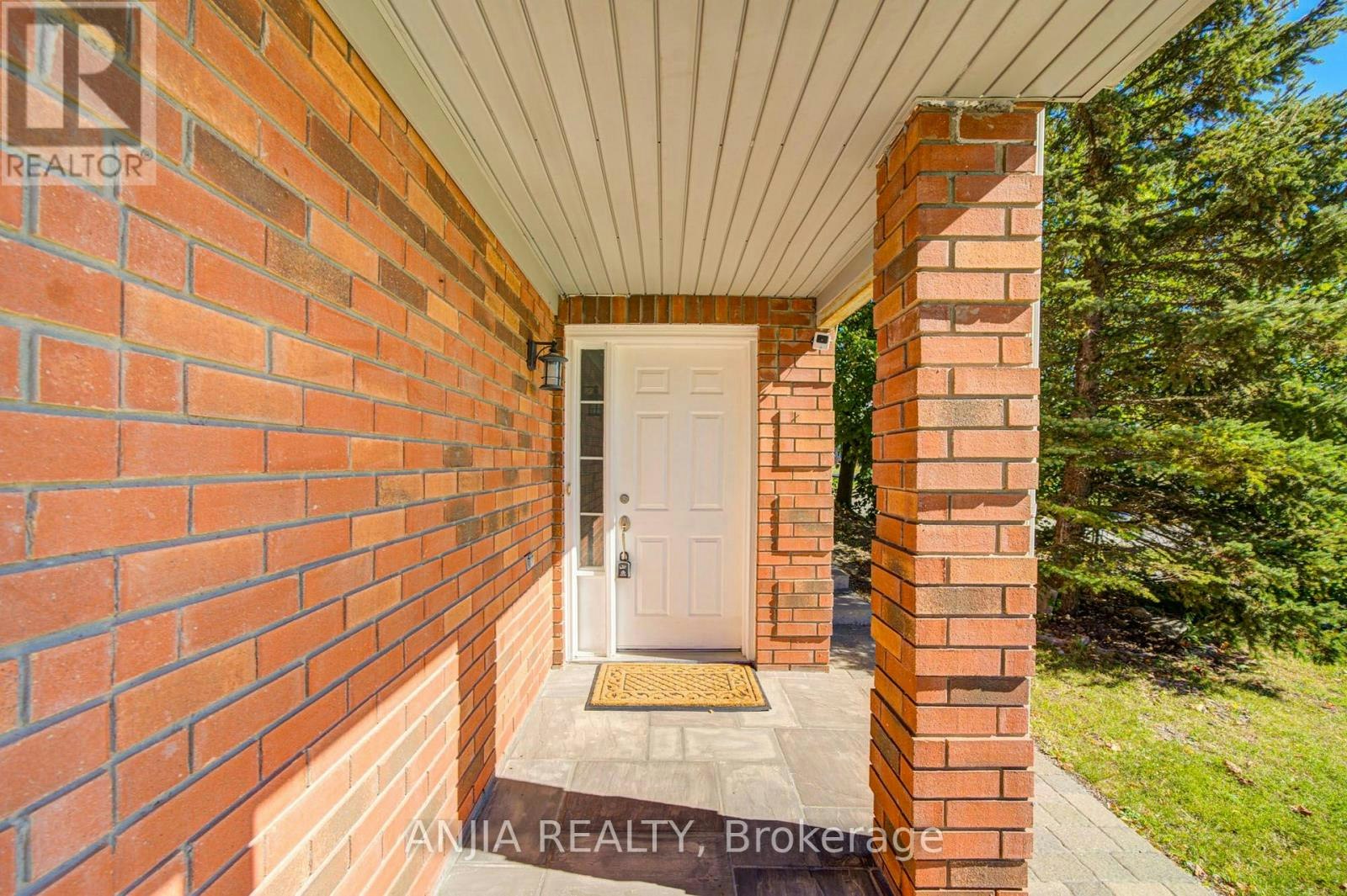 UPPER-7 Hawtin Lane, Aurora, ON, L4G 7L4 - 4