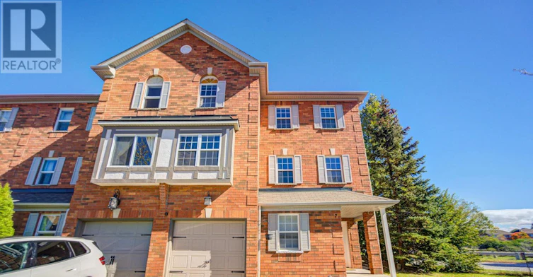 UPPER-7 Hawtin Lane, Aurora, ON, L4G 7L4 - 3