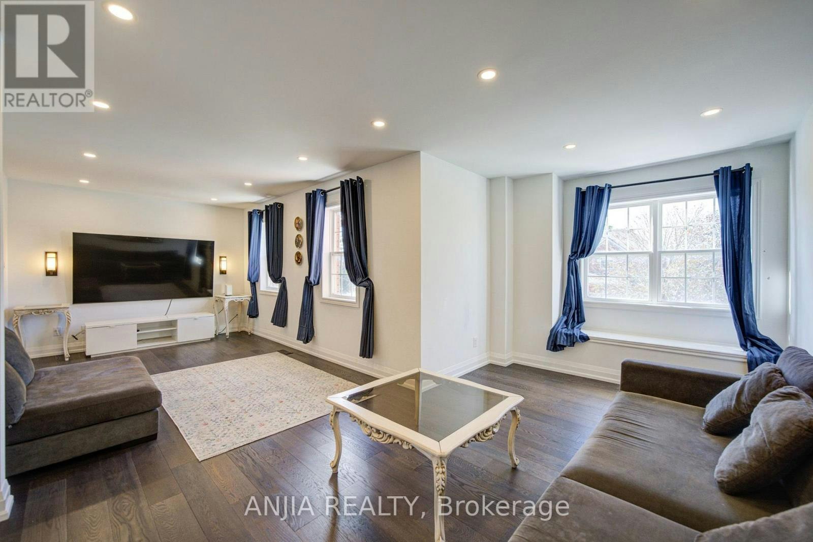 UPPER-7 Hawtin Lane, Aurora, ON, L4G 7L4 - 10