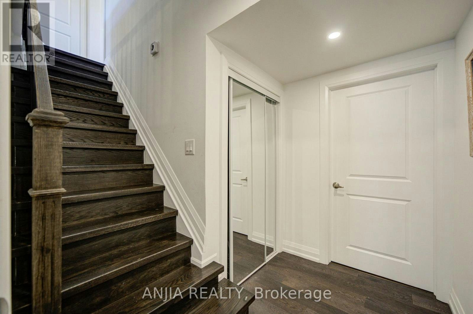 UPPER-7 Hawtin Lane, Aurora, ON, L4G 7L4 - 6