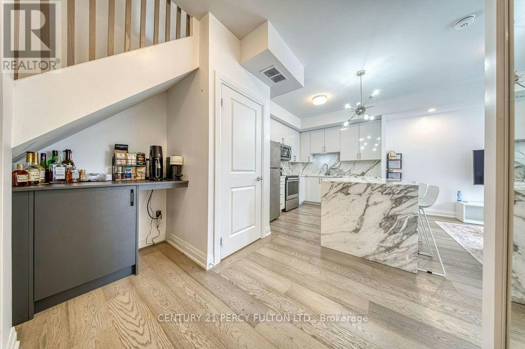 D-803-5289 7 Highway, Vaughan, ON, L4L 0J1 - 4