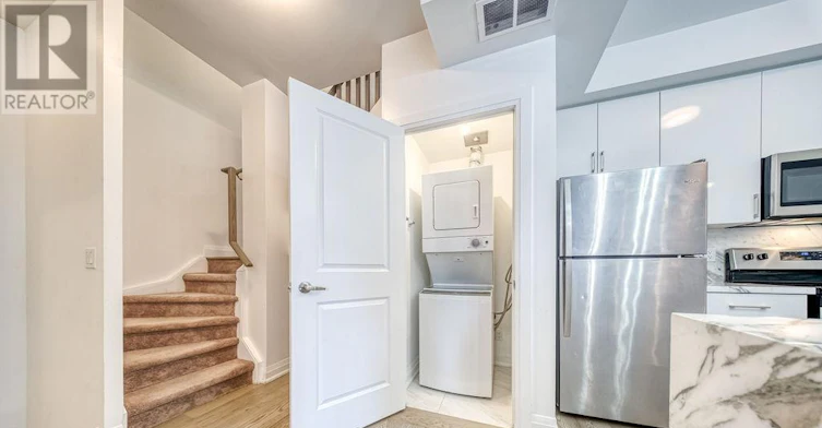 D-803-5289 7 Highway, Vaughan, ON, L4L 0J1 - 19