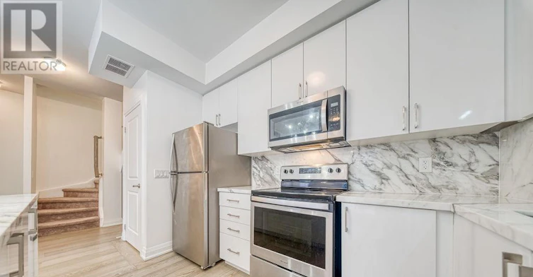 D-803-5289 7 Highway, Vaughan, ON, L4L 0J1 - 8