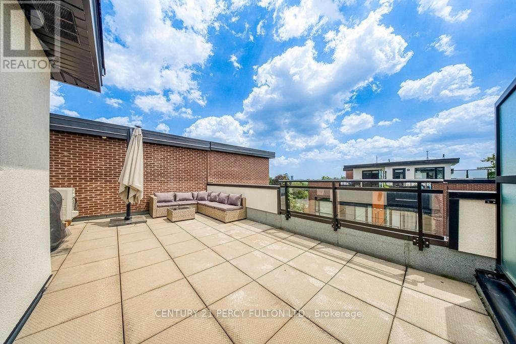 D-803-5289 7 Highway, Vaughan, ON, L4L 0J1 - 30