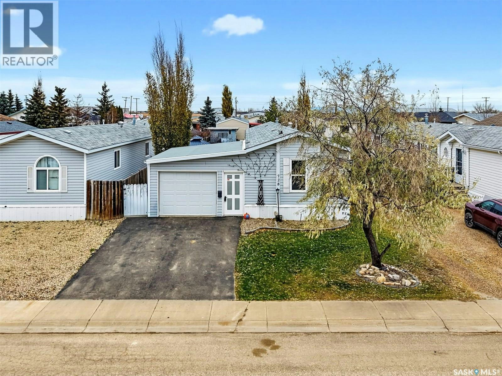 728 Harder Court, Martensville, SK, S0K 2T2