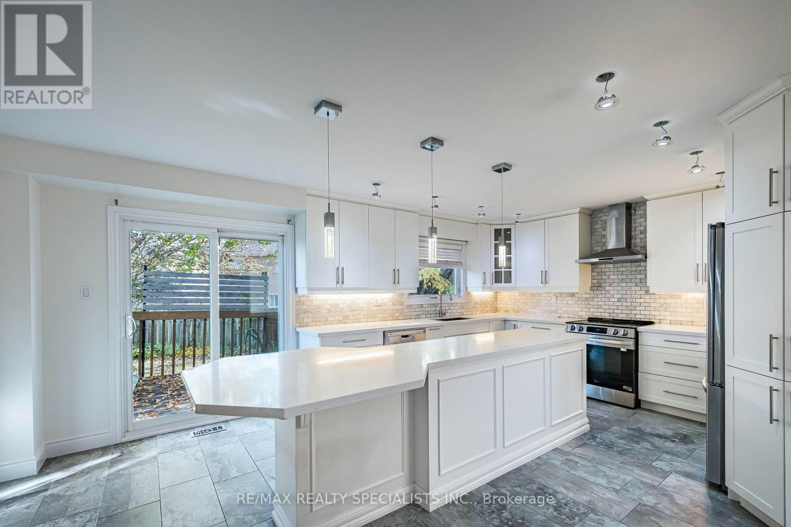 MAIN & 2ND-3166 Shadetree Drive, Mississauga, ON, L5N 6P3 - 14