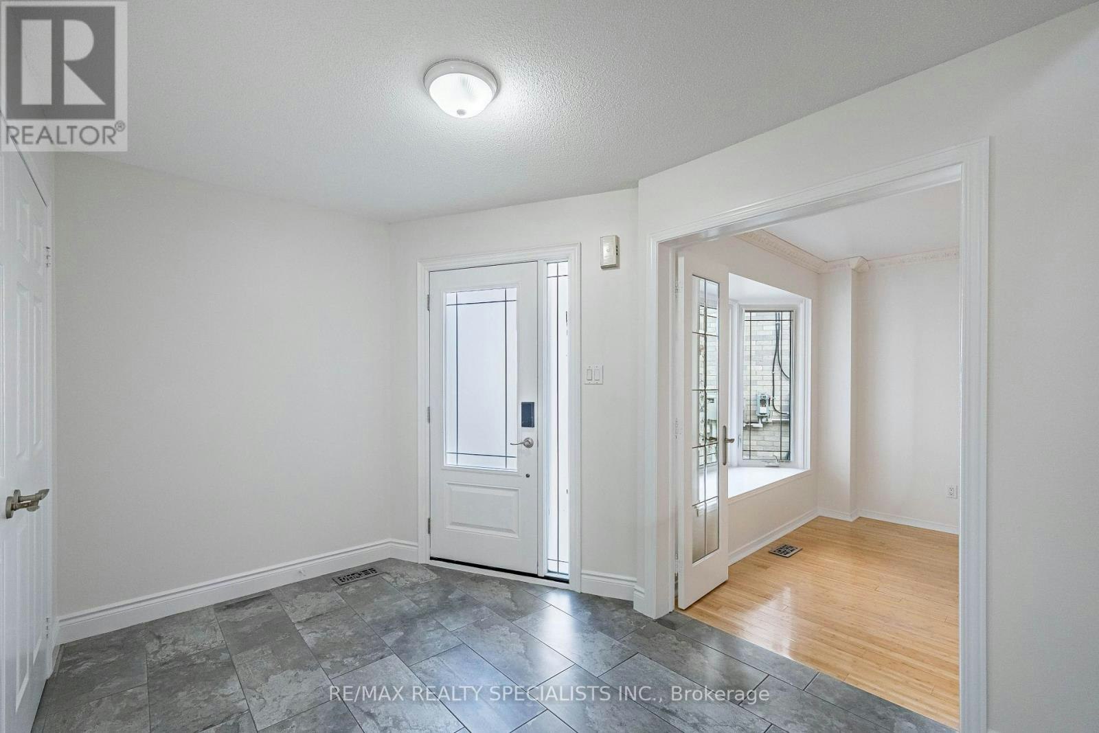 MAIN & 2ND-3166 Shadetree Drive, Mississauga, ON, L5N 6P3 - 5