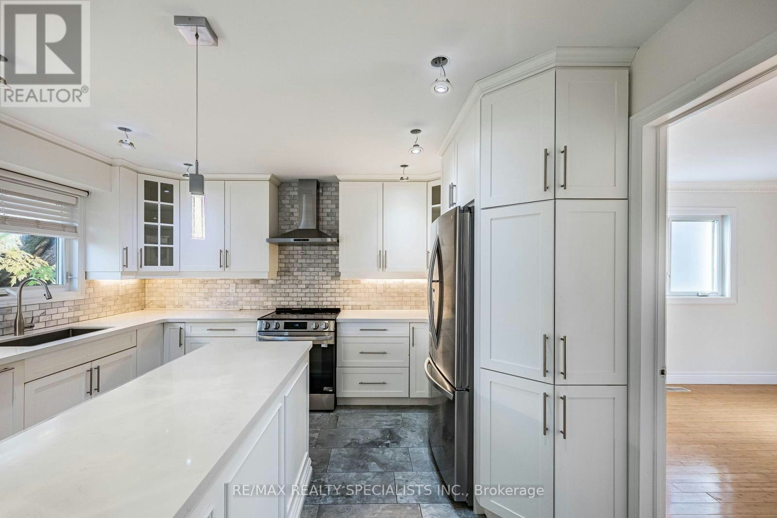 MAIN & 2ND-3166 Shadetree Drive, Mississauga, ON, L5N 6P3 - 13
