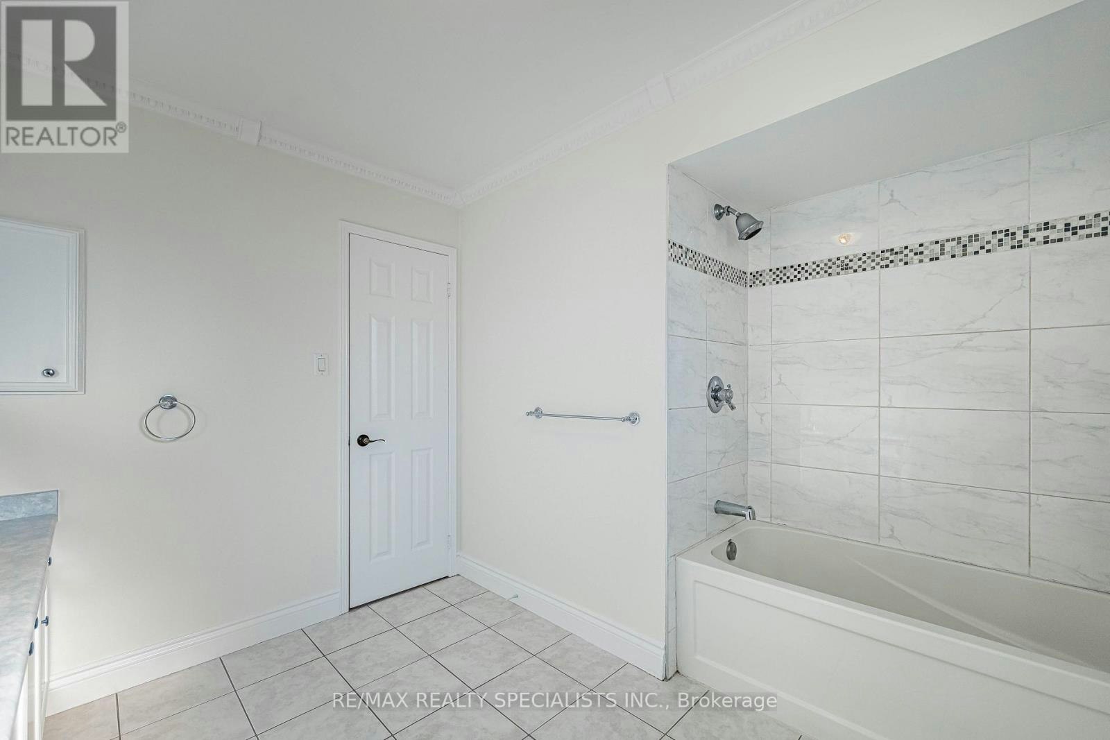 MAIN & 2ND-3166 Shadetree Drive, Mississauga, ON, L5N 6P3 - 42