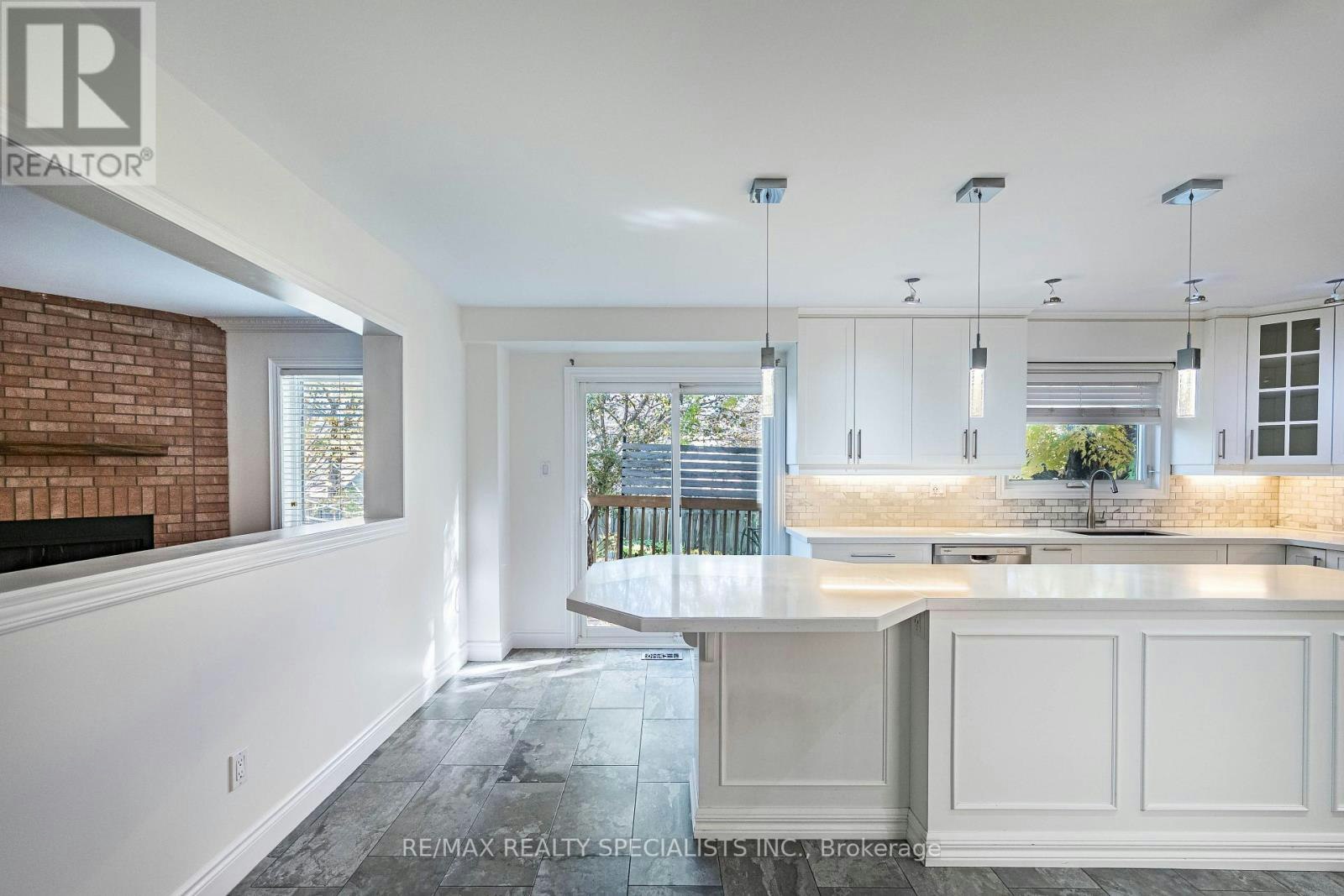 MAIN & 2ND-3166 Shadetree Drive, Mississauga, ON, L5N 6P3 - 17