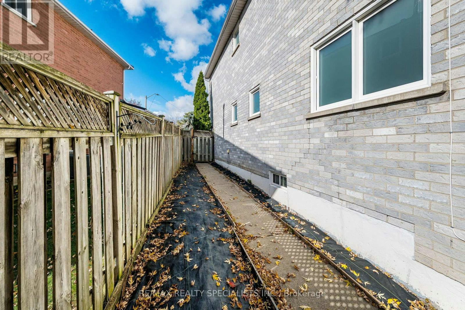 MAIN & 2ND-3166 Shadetree Drive, Mississauga, ON, L5N 6P3 - 45