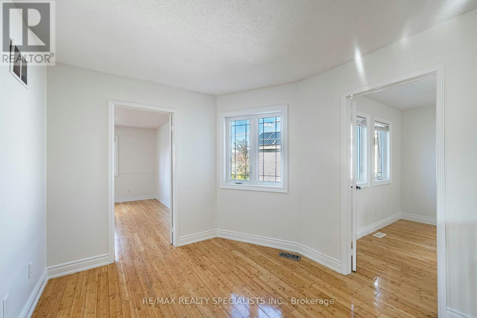 MAIN & 2ND-3166 Shadetree Drive, Mississauga, ON, L5N 6P3 - 26