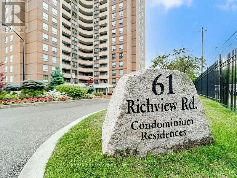 609-61 Richview Road, Toronto, ON, M9A 4B5