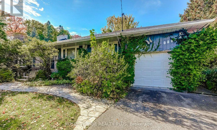 1538 Lorne Wood Road
