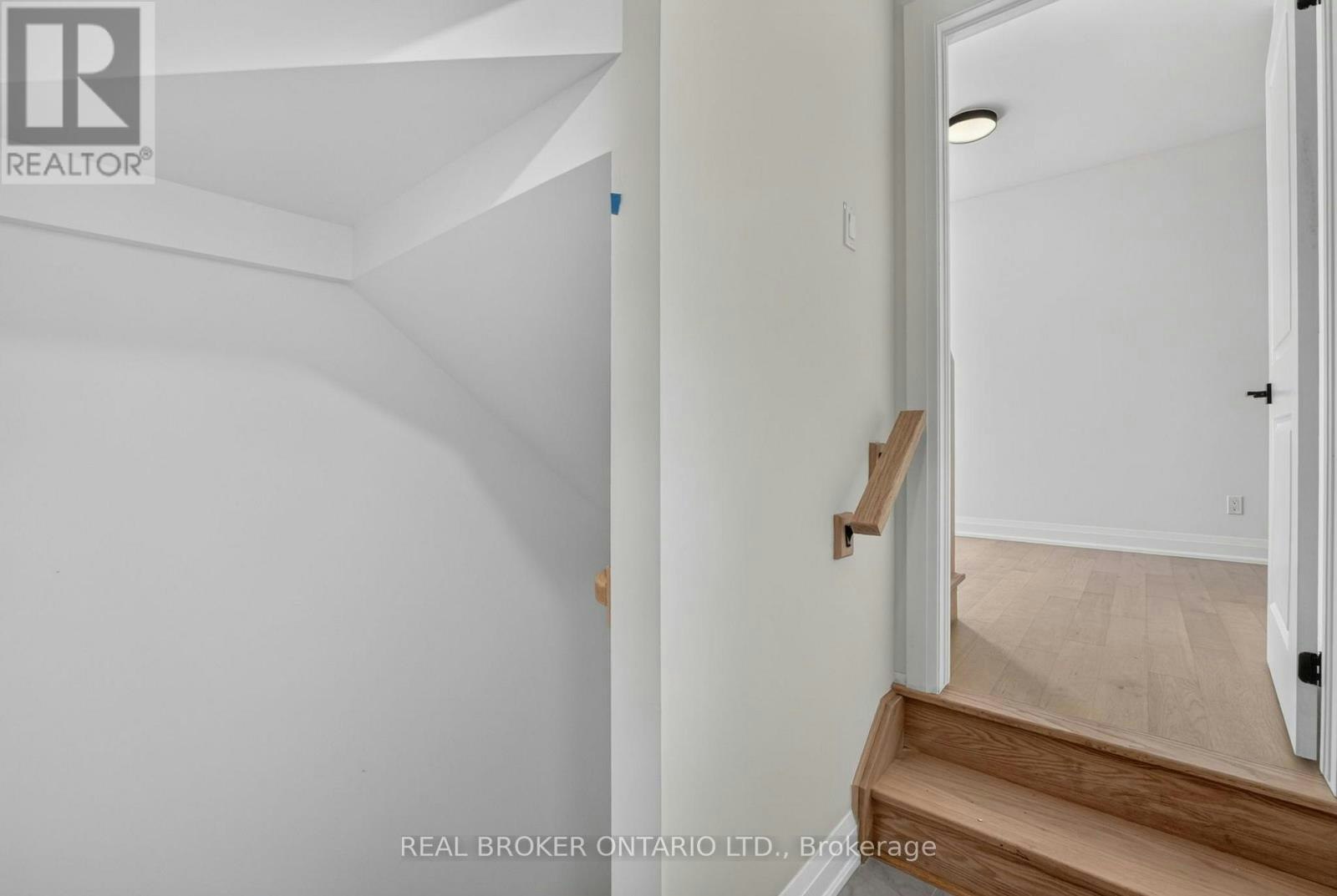 8735 Harlyn Common, Niagara Falls, ON, L2G 0E4 - 40