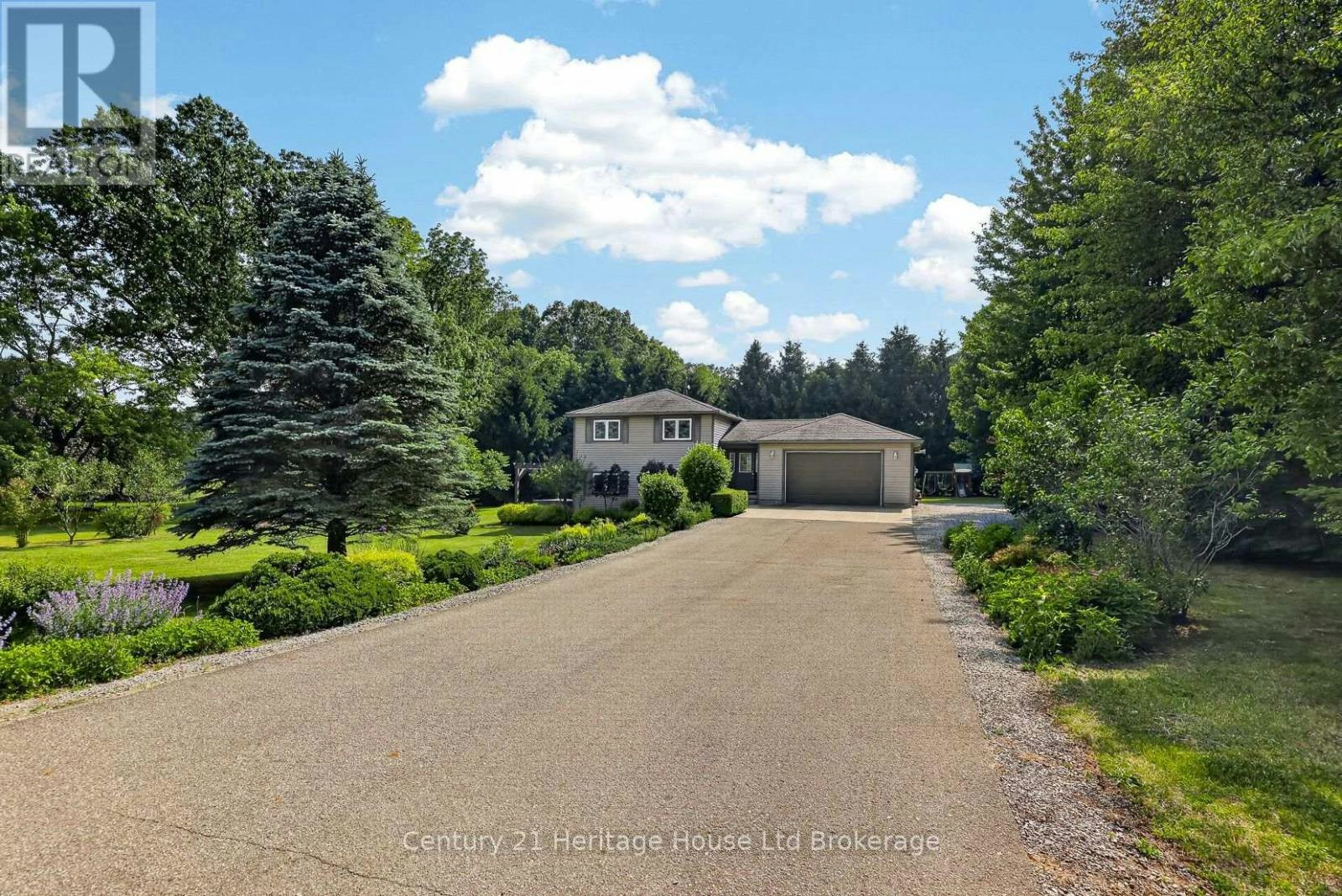 1567 Forestry Farm Road, Norfolk County, ON, N0G 1G0