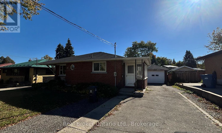 246 Stevenson Street N