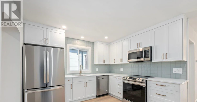 MAIN-94 Bruce Street, London, ON, N6C 1G8