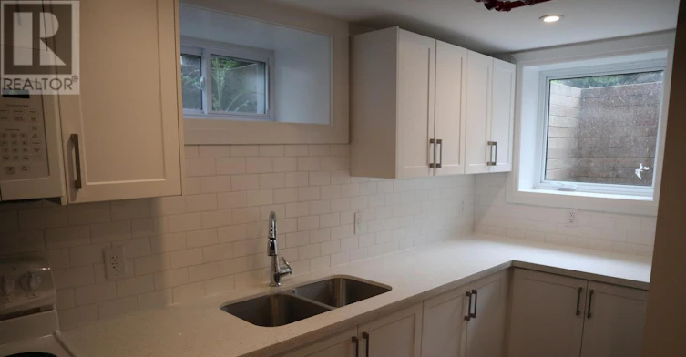 0 (BSMT-79 Wellington Street E, Barrie, ON, L4M 2C3 - 13