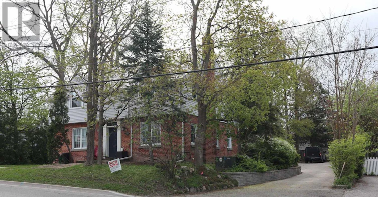 0 (BSMT-79 Wellington Street E, Barrie, ON, L4M 2C3 - 2