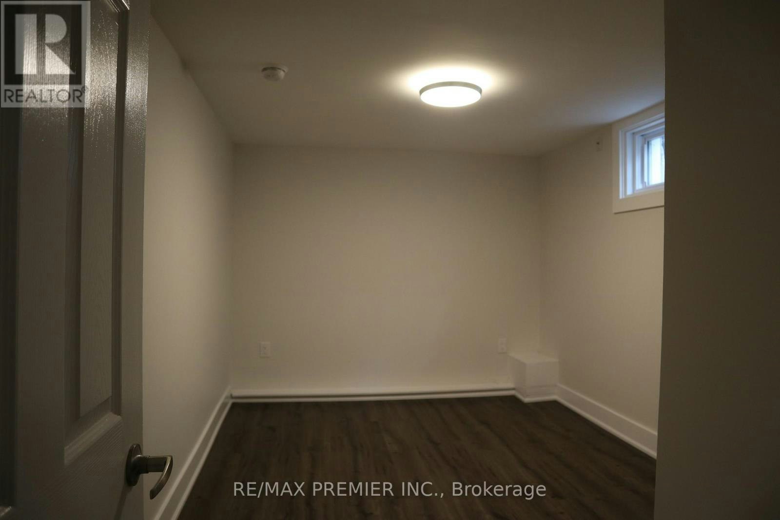 0 (BSMT-79 Wellington Street E, Barrie, ON, L4M 2C3 - 9