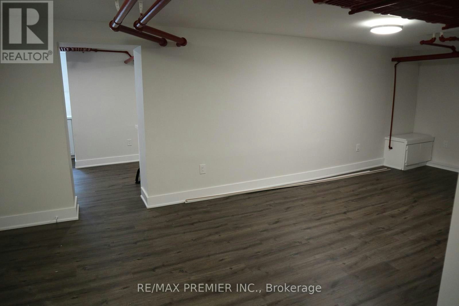 0 (BSMT-79 Wellington Street E, Barrie, ON, L4M 2C3 - 20