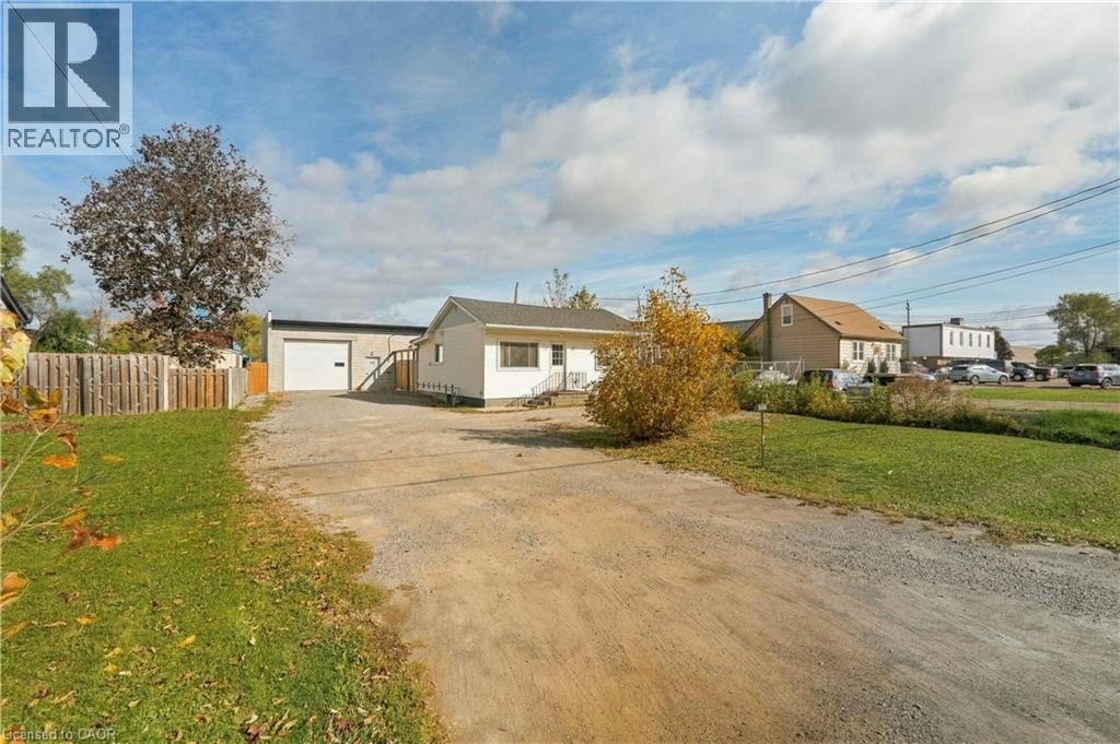 727 Barton Street, Hamilton, ON, L8E 5L7