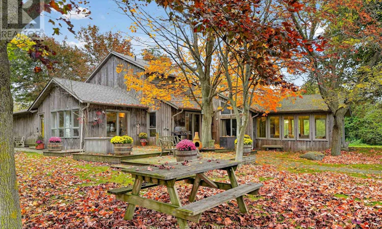 3797 Lakeshore Road