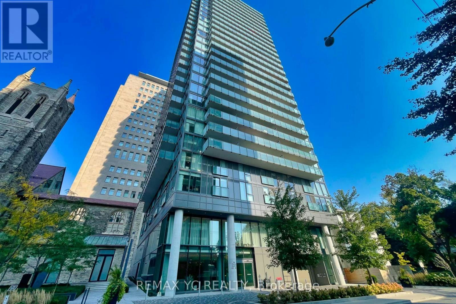 1706-99 Foxbar Road, Toronto, ON, M4V 0B2