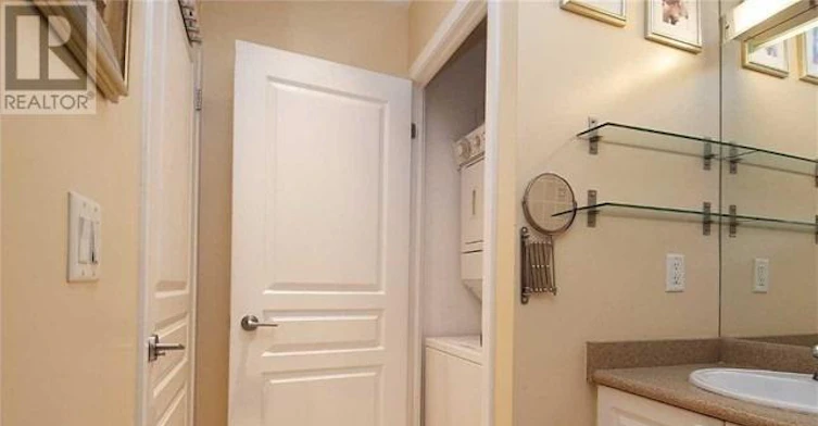3507-18 Yonge Street, Toronto, ON, M5E 1Z8 - 18