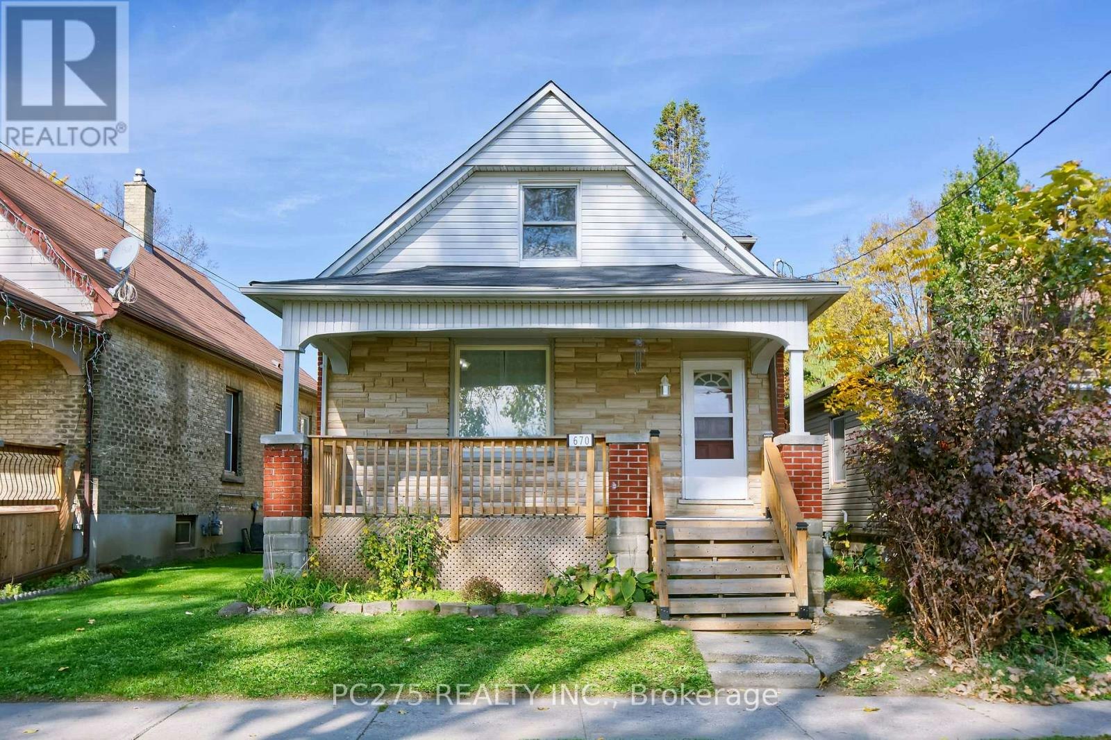 670 Trafalgar Street, London, ON, N5Z 1E4