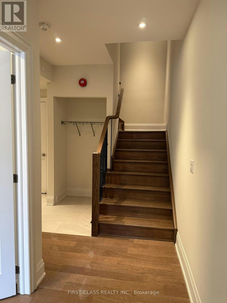 10 William Fisher Lane, Richmond Hill, ON, L4S 0R1 - 2