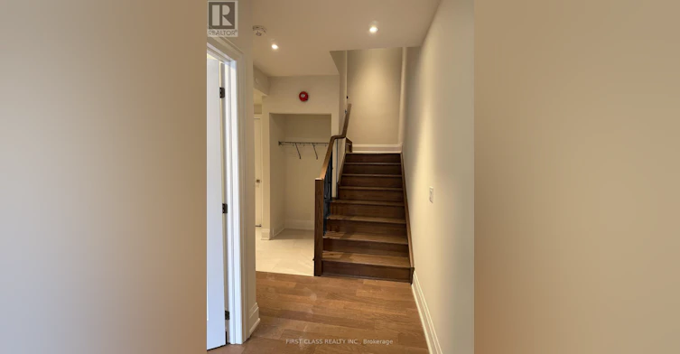10 William Fisher Lane, Richmond Hill, ON, L4S 0R1 - 2