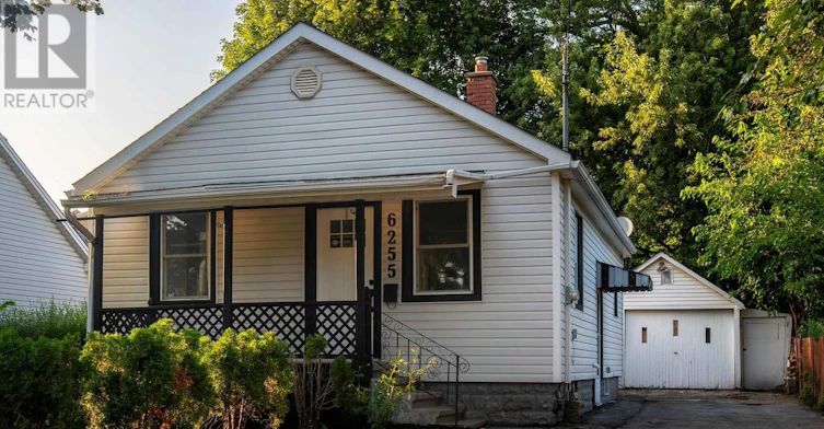 MAIN-6255 Culp Street, Niagara Falls, ON, L2G 2C2