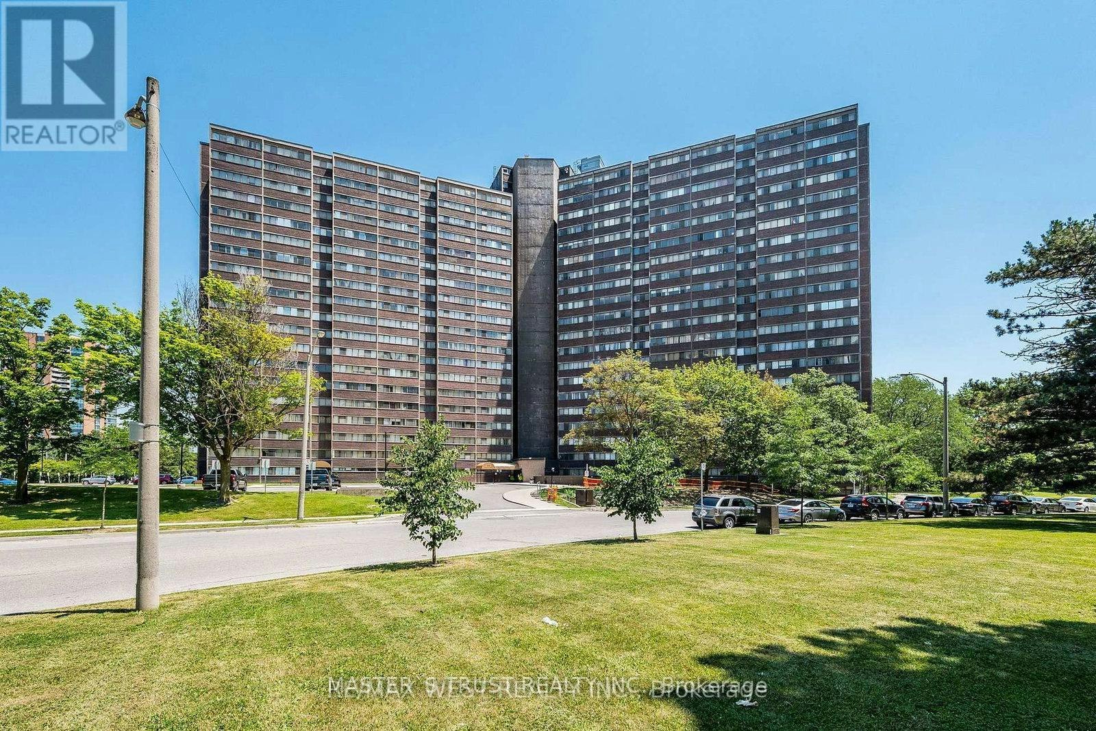 1105-11 Wincott Drive, Toronto, ON, M9R 2R9